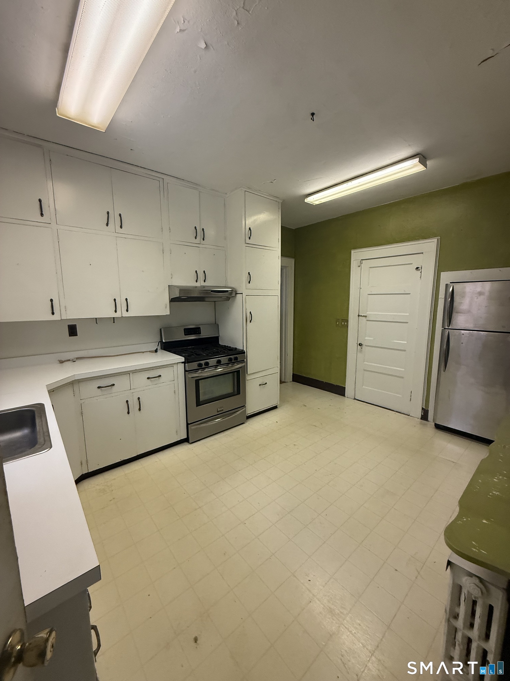 38 Mead Street Stamford CT 06907