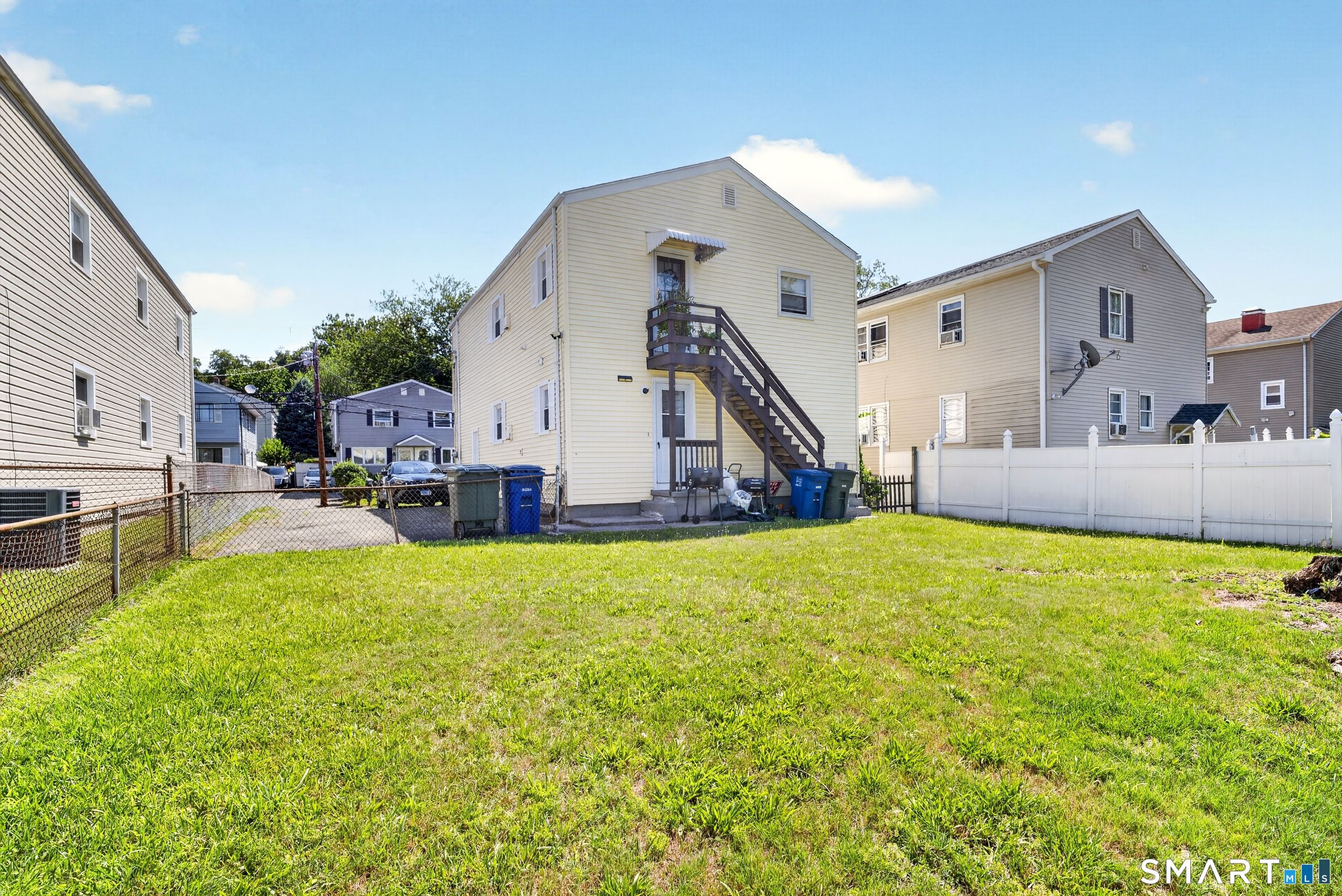 403-405 Indian Avenue Bridgeport CT 06606