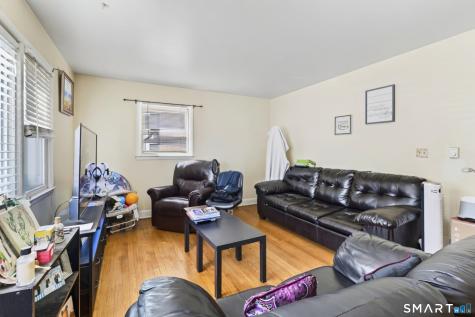403-405 Indian Avenue Bridgeport CT 06606
