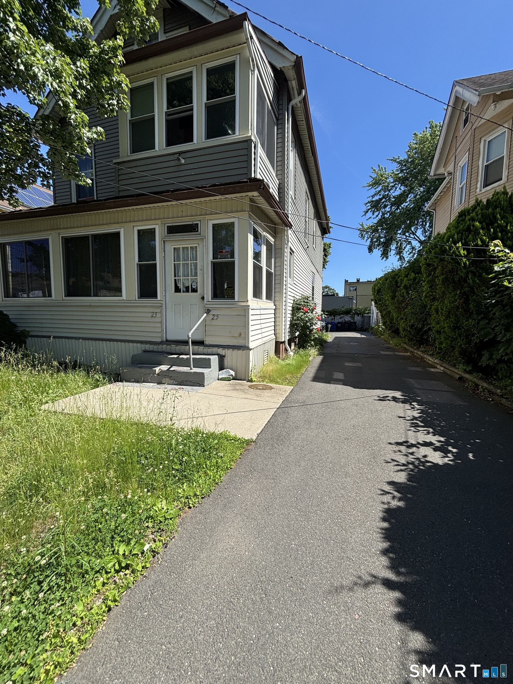 23-25 Warner Street Hartford CT 06114