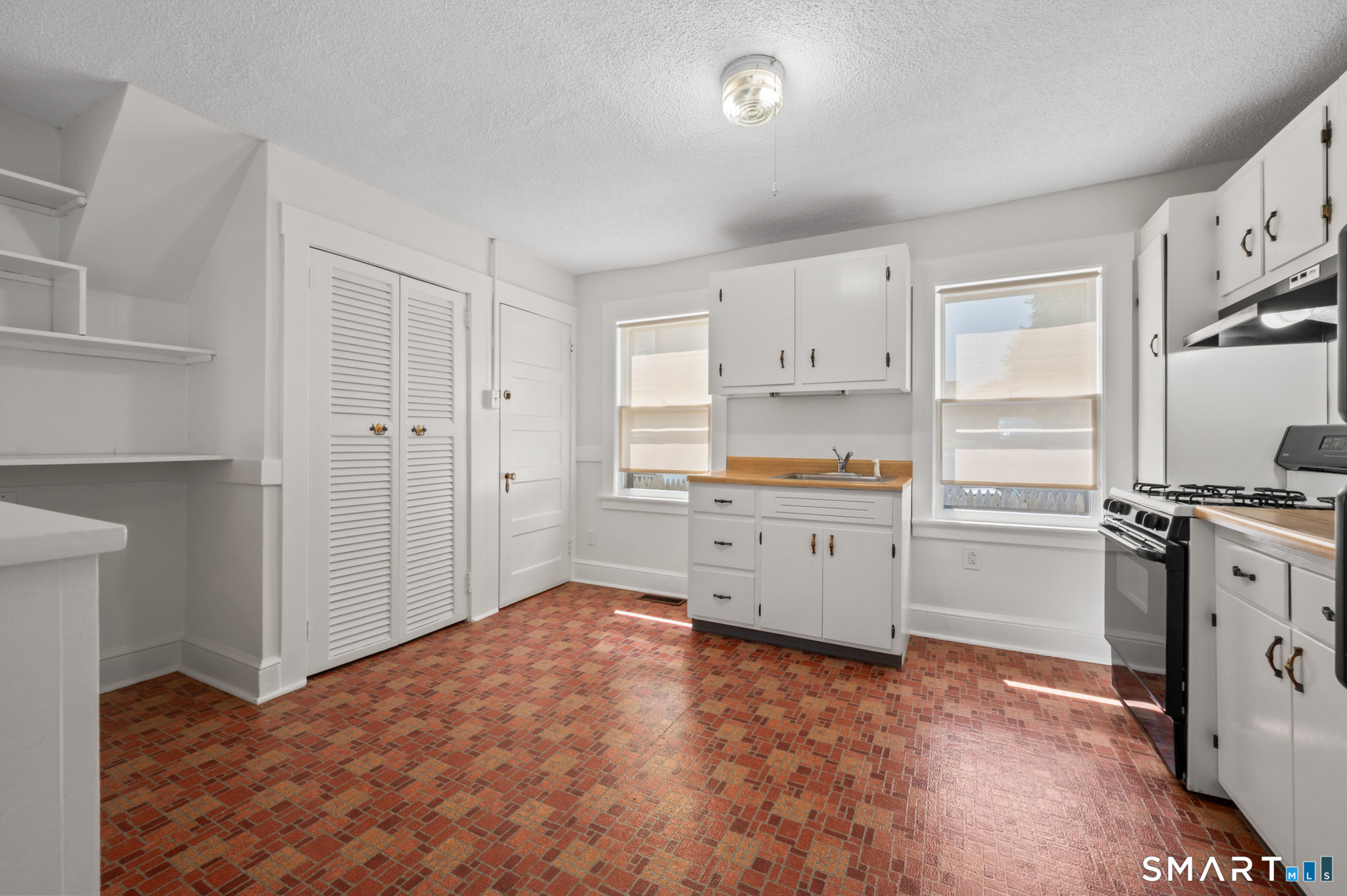 16 Bethel Street Bristol CT 06010