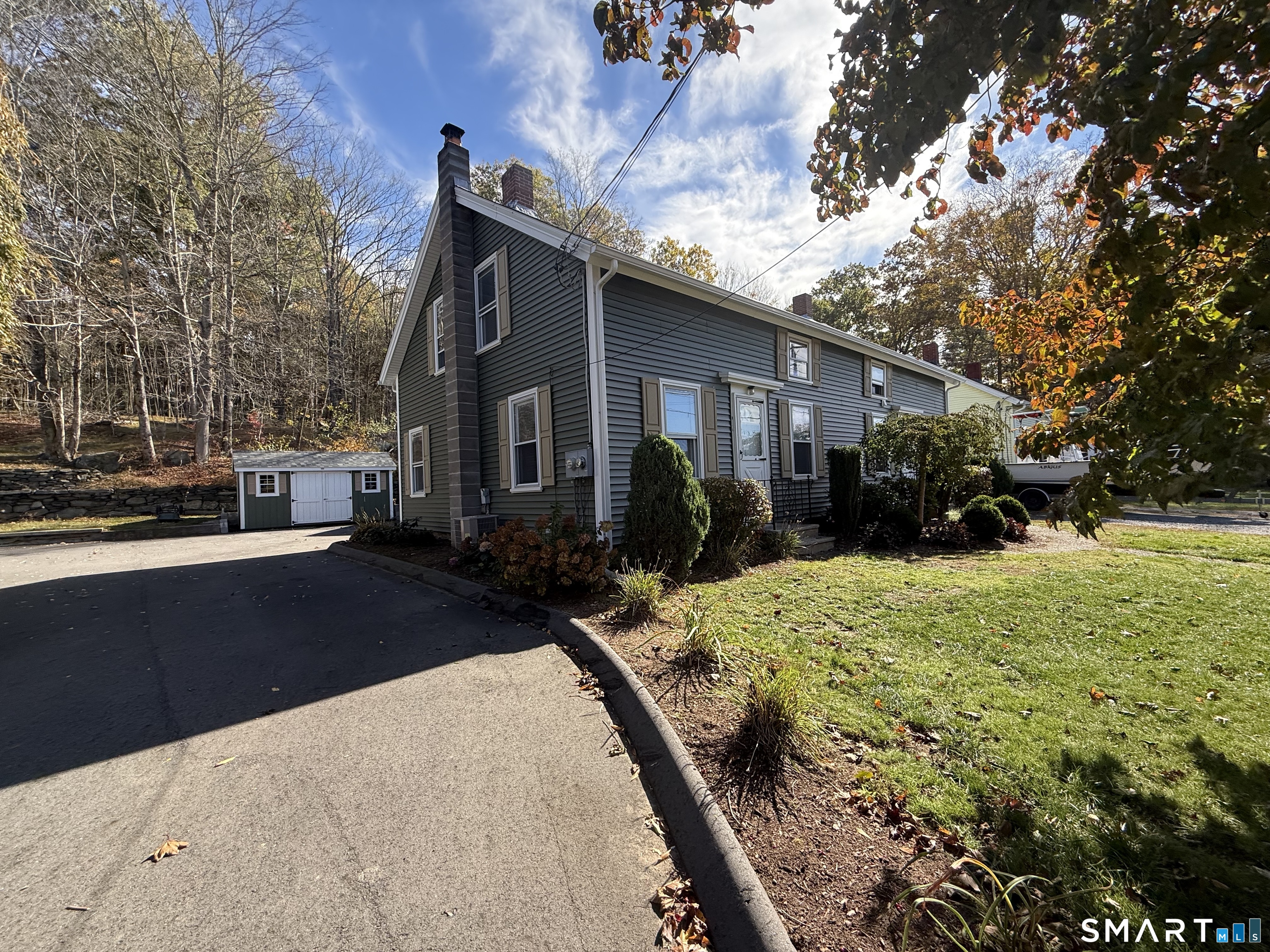 91 Riverside Drive Thompson CT 06277
