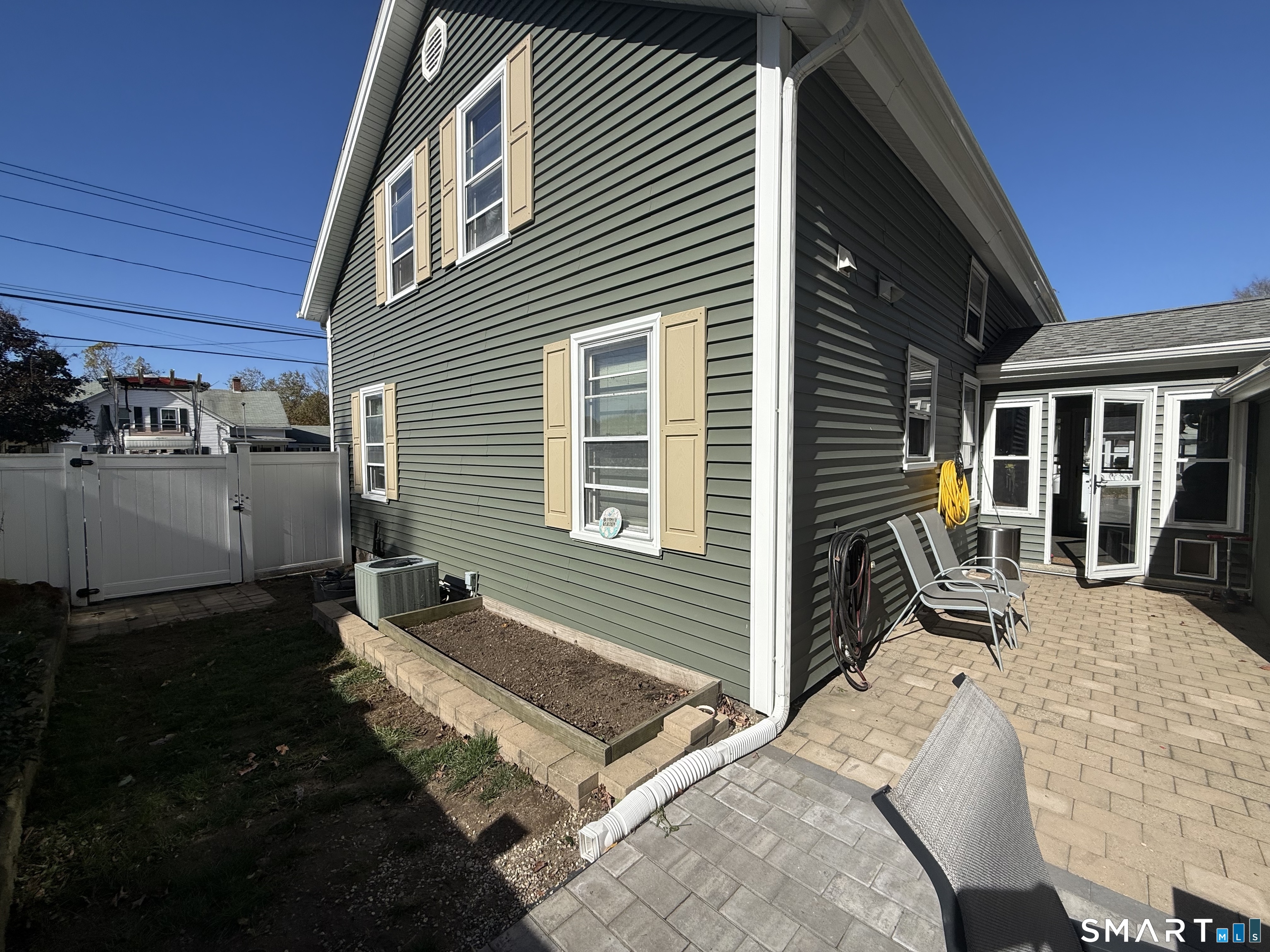 91 Riverside Drive Thompson CT 06277