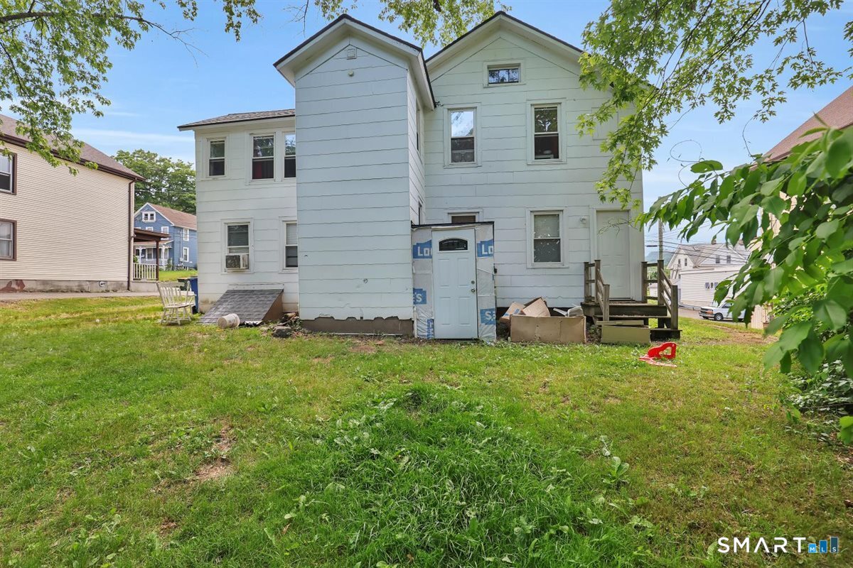 18 North 3rd Street Meriden CT 06451