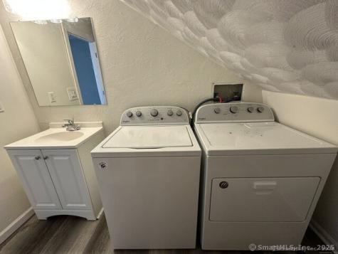 197 Central Avenue Norwich CT 06360