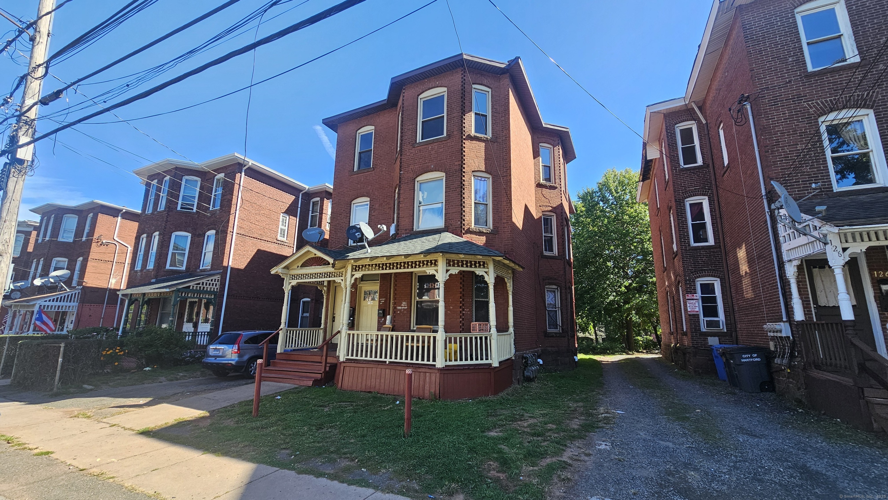 128 Putnam Street Hartford CT 06106