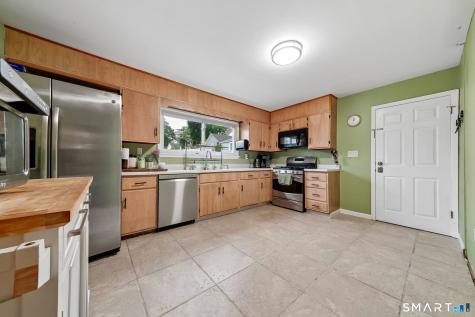 359-361 Pacific Street Bridgeport CT 06604
