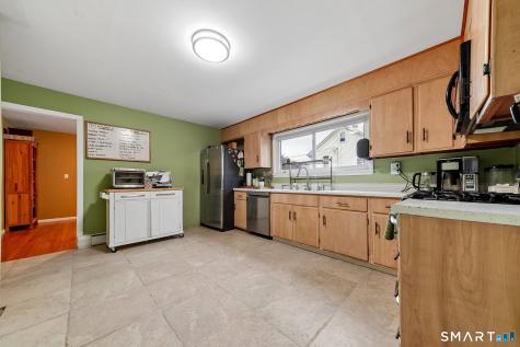 359-361 Pacific Street Bridgeport CT 06604