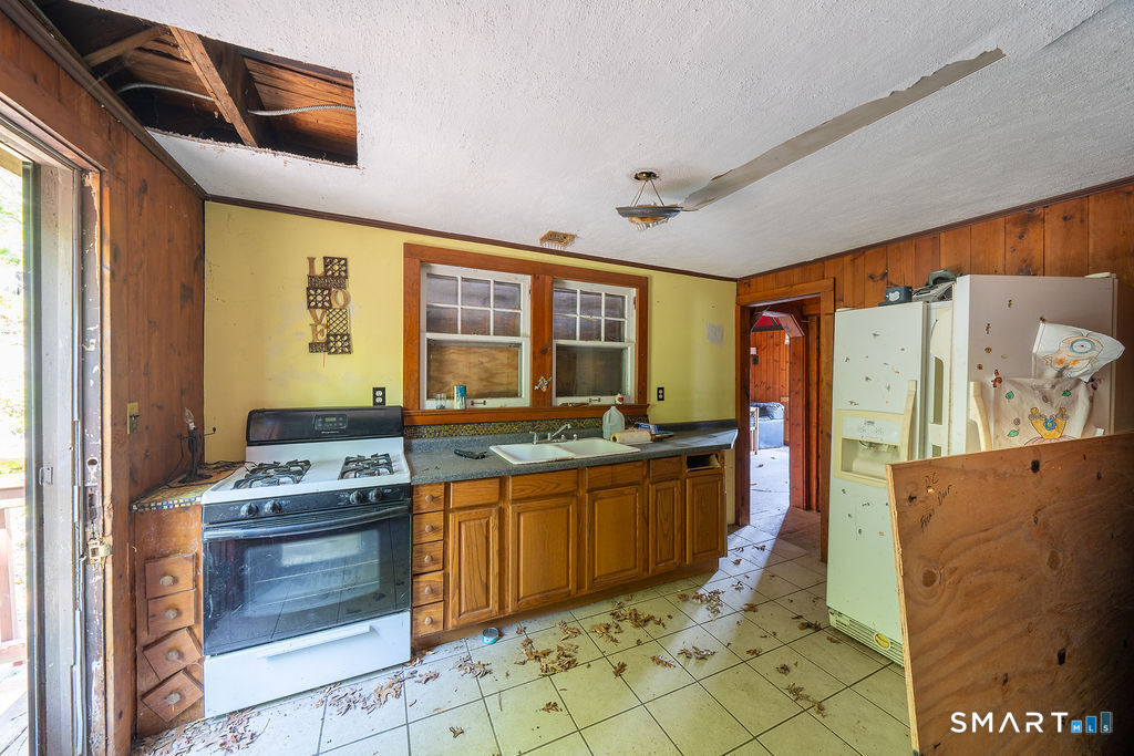 49 Meadow Street East Haven CT 06512