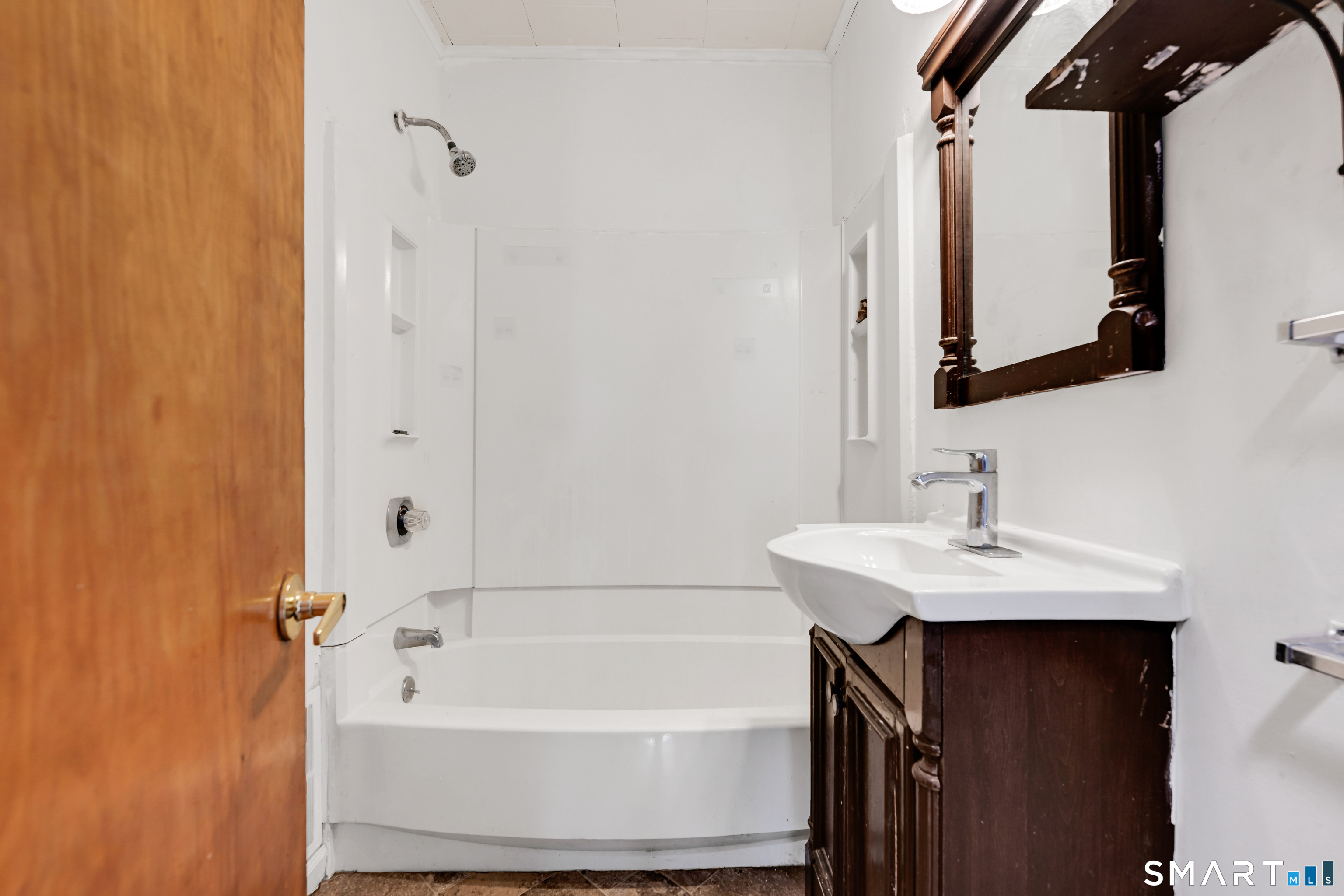 25 Hartford Avenue Enfield CT 06082