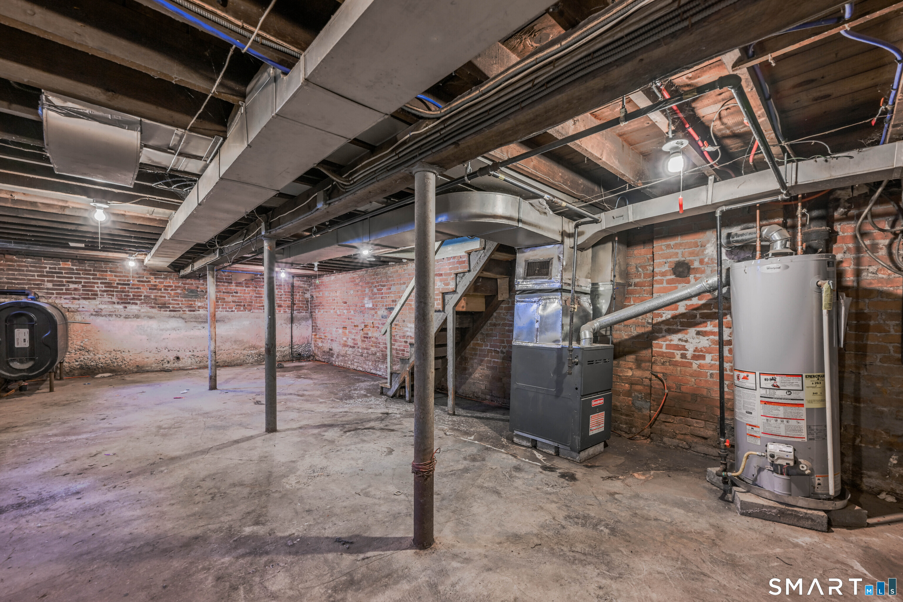 25 Hartford Avenue Enfield CT 06082