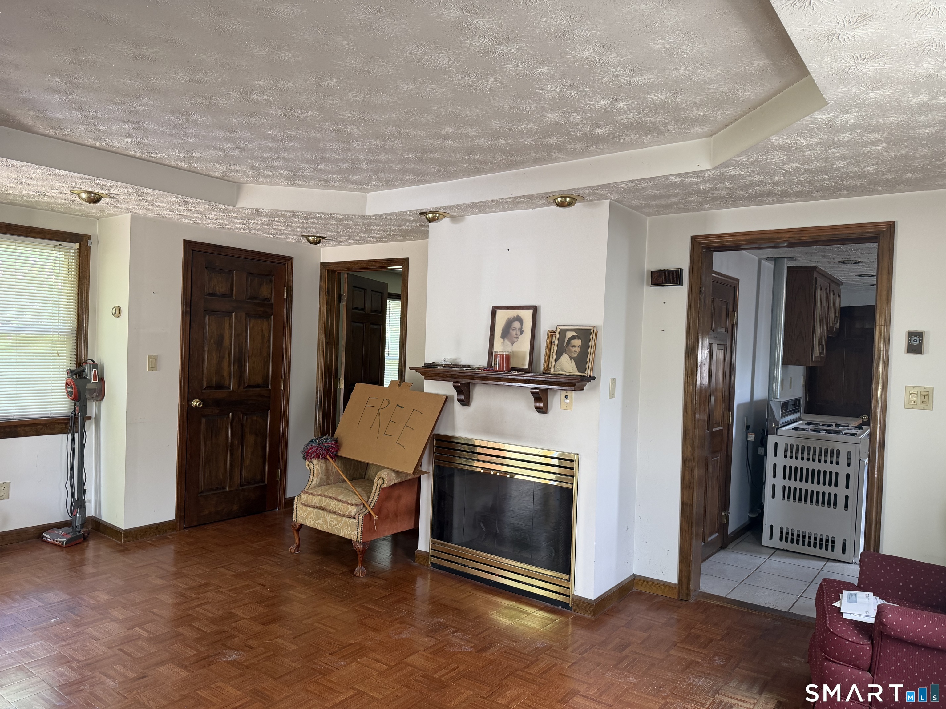 472 West Street Bristol CT 06010