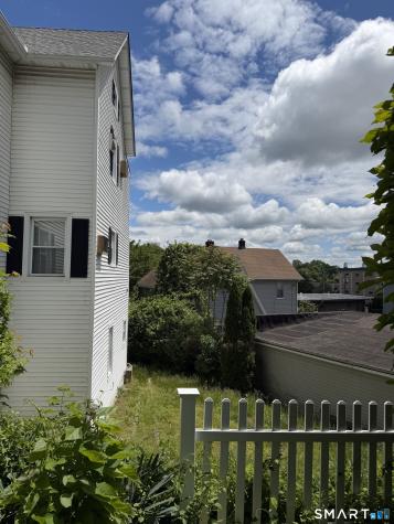 472 West Street Bristol CT 06010