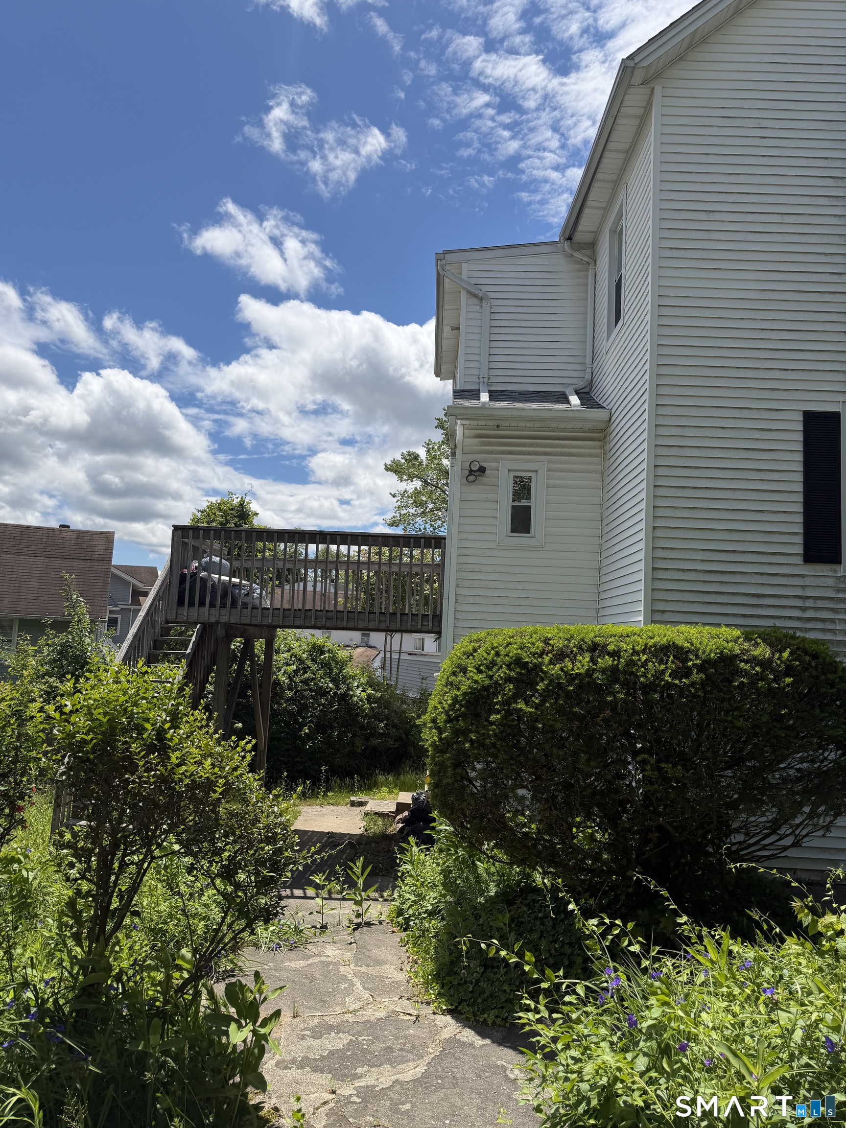 472 West Street Bristol CT 06010