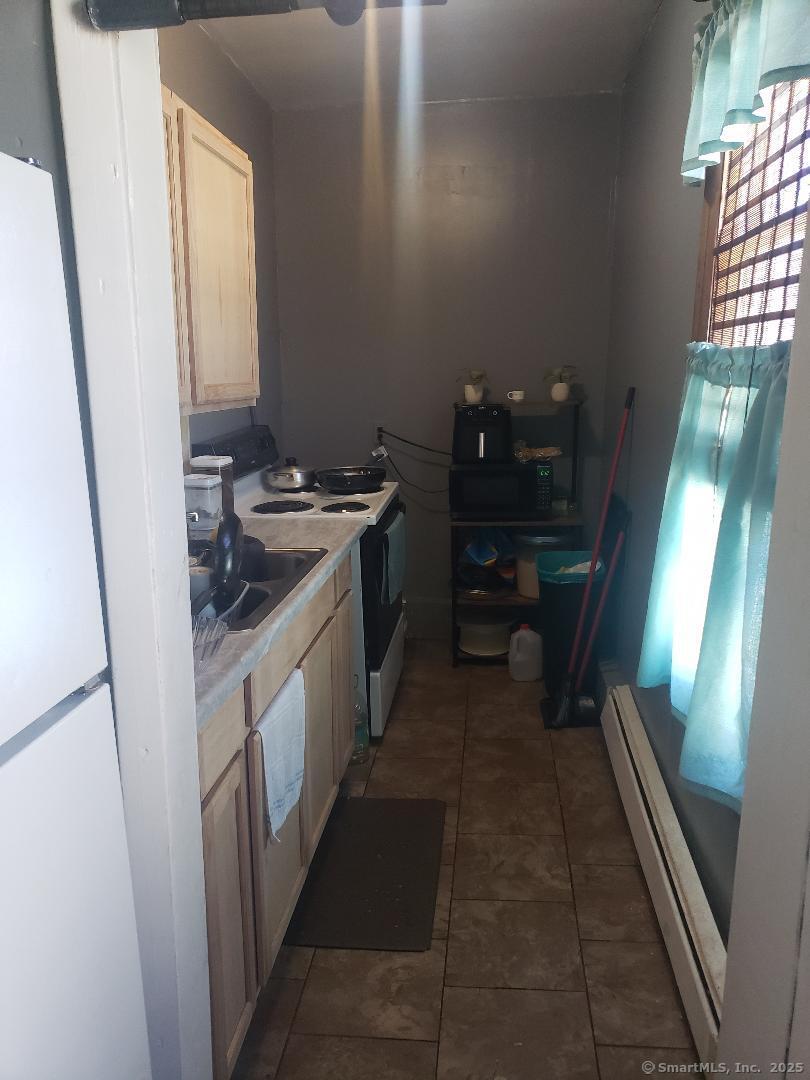 39-41 Putnam Street Hartford CT 06106