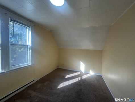 578 Columbia Blvd Extension Waterbury CT 06701