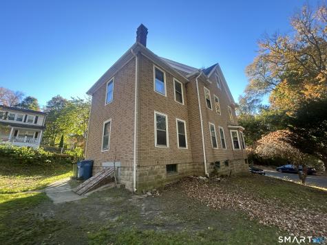578 Columbia Blvd Extension Waterbury CT 06701