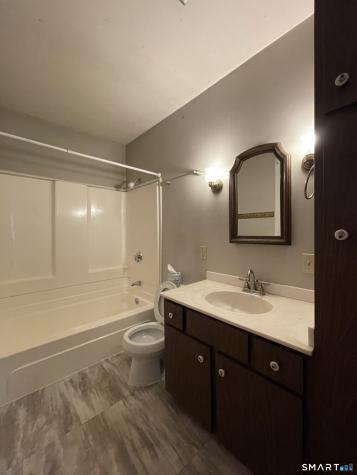 52 Oneco Street Norwich CT 06360