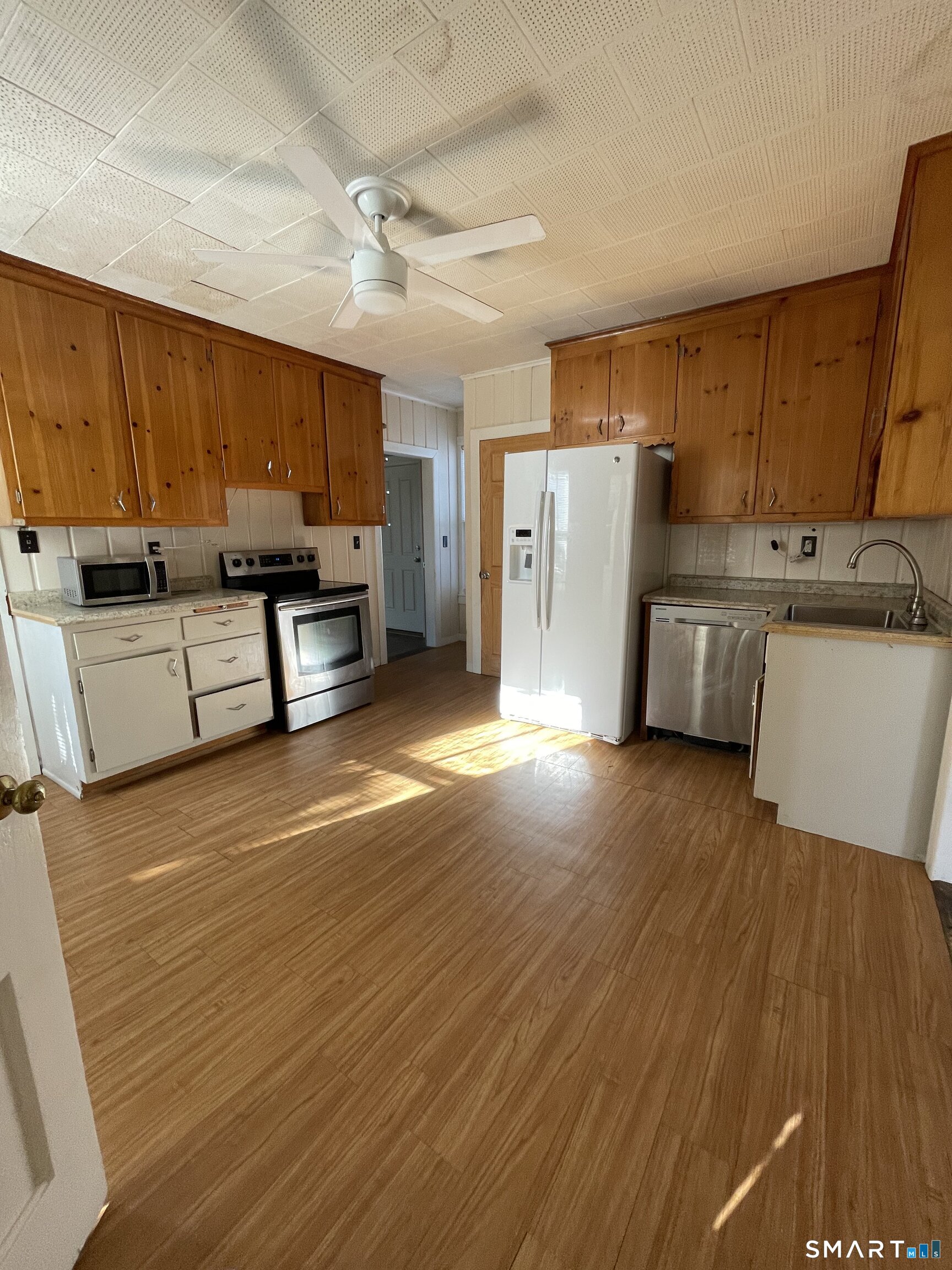 52 Oneco Street Norwich CT 06360