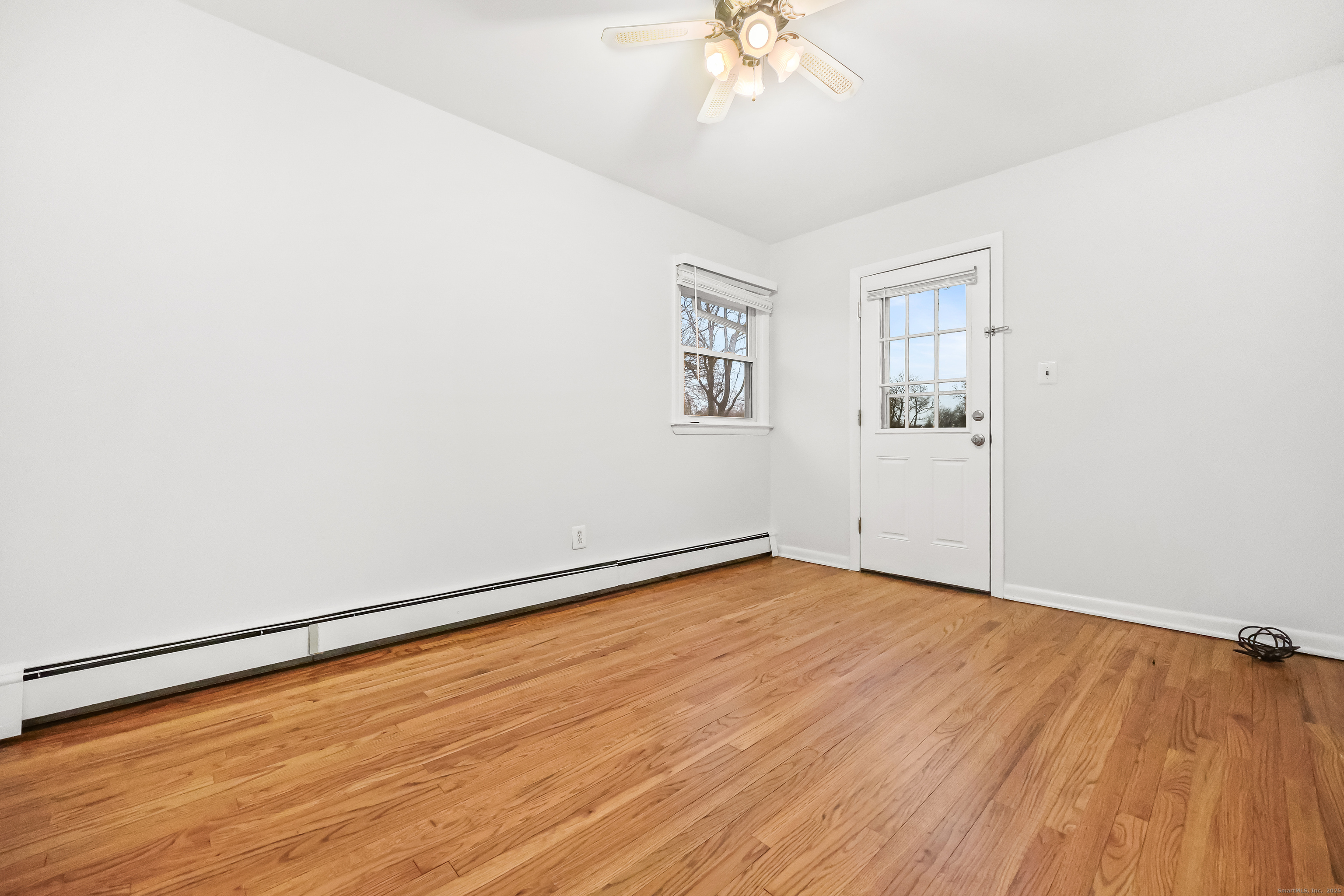 33 Dora Street Stamford CT 06902