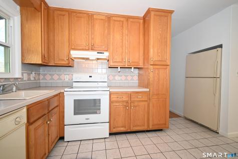 33 Dora Street Stamford CT 06902