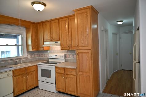 33 Dora Street Stamford CT 06902