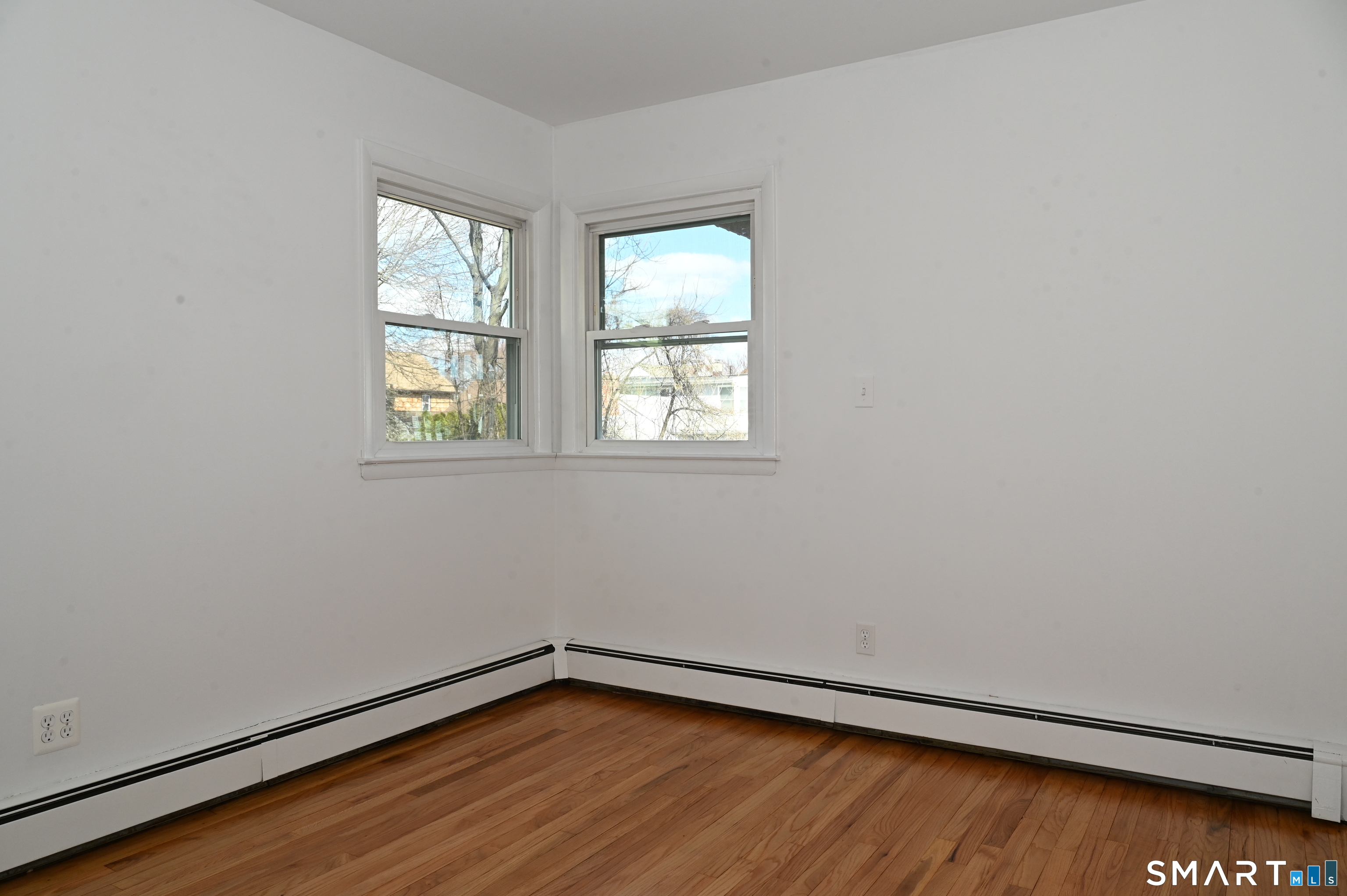 33 Dora Street Stamford CT 06902