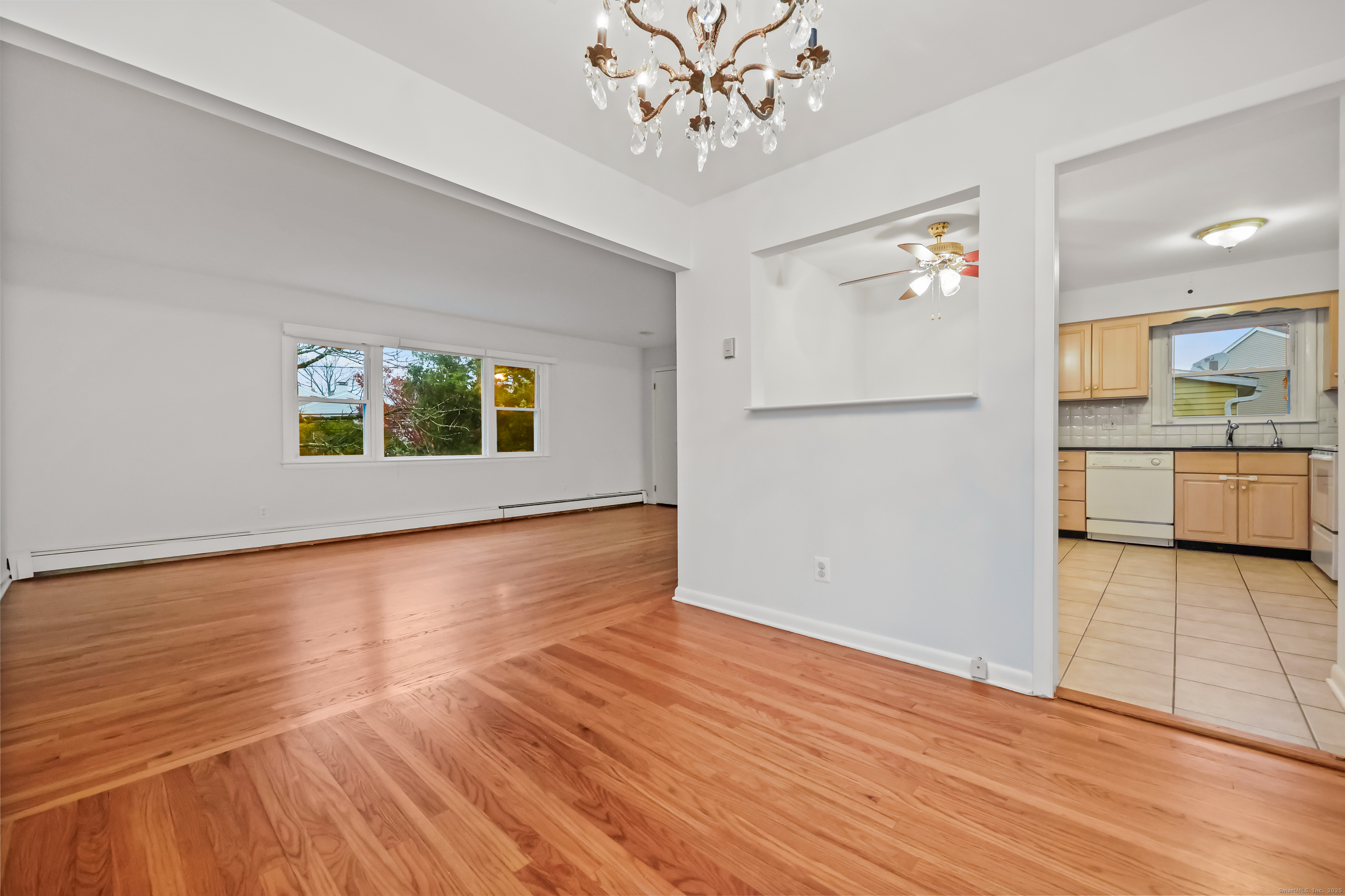 33 Dora Street Stamford CT 06902