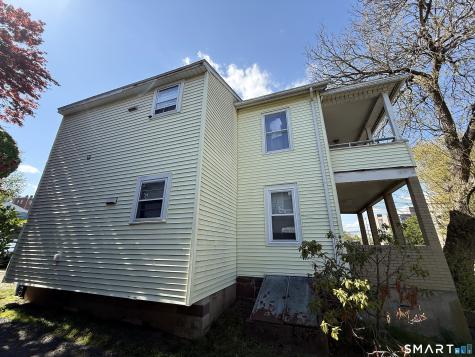 37-39 Hotchkiss Street Middletown CT 06457