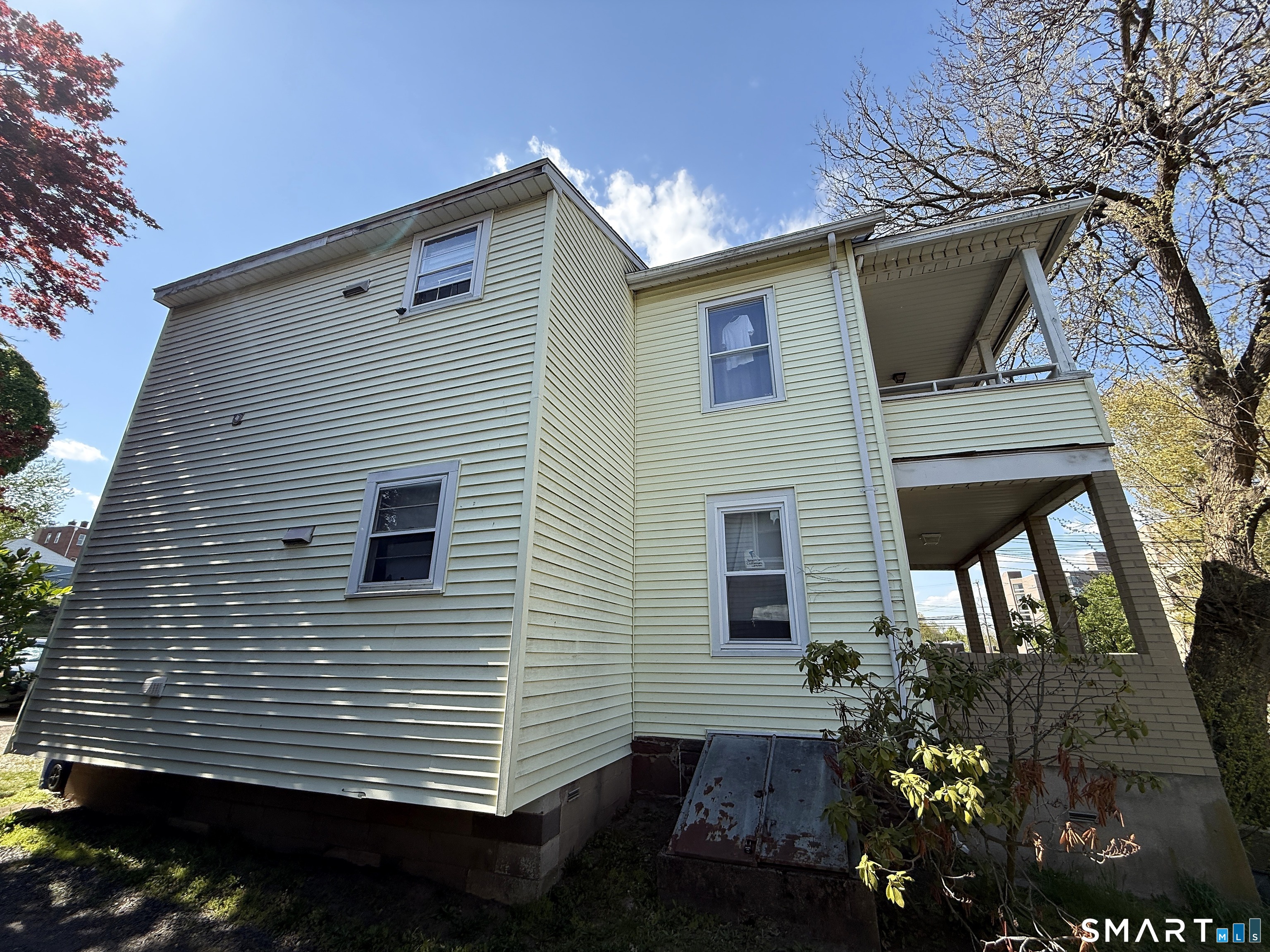 37-39 Hotchkiss Street Middletown CT 06457