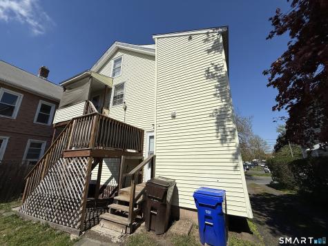 37-39 Hotchkiss Street Middletown CT 06457