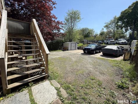 37-39 Hotchkiss Street Middletown CT 06457