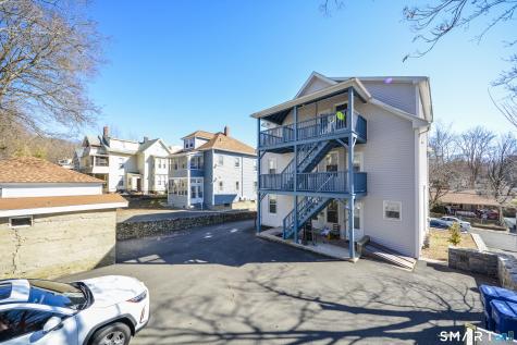 81 Myrtle Avenue Ansonia CT 06401
