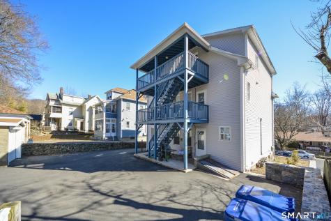 81 Myrtle Avenue Ansonia CT 06401