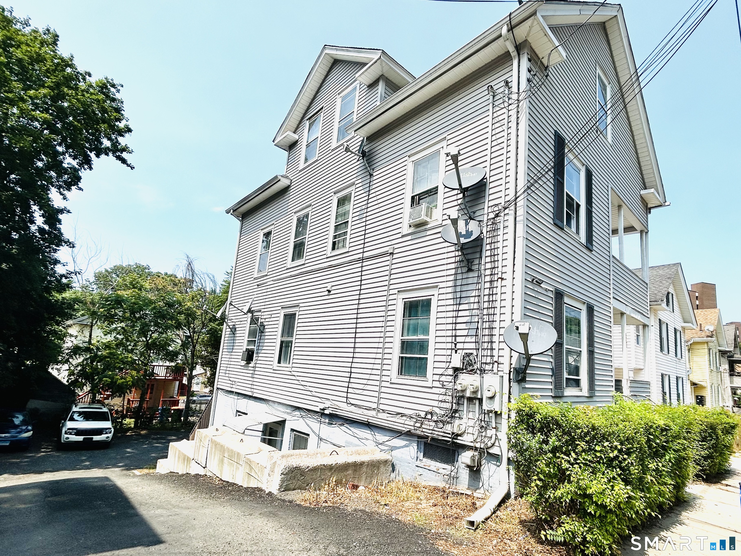 125 Willow Street Meriden CT 06450