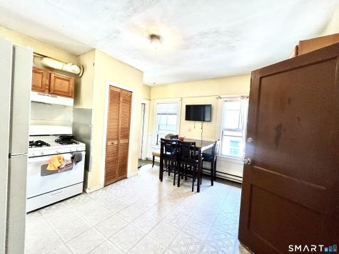 125 Willow Street Meriden CT 06450
