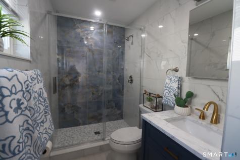 198 Montauk Avenue New London CT 06320