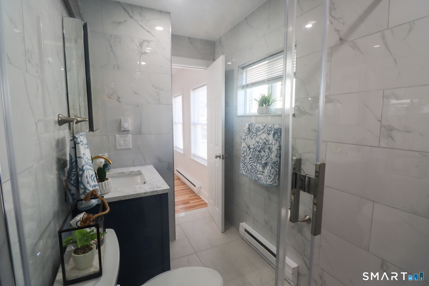 198 Montauk Avenue New London CT 06320