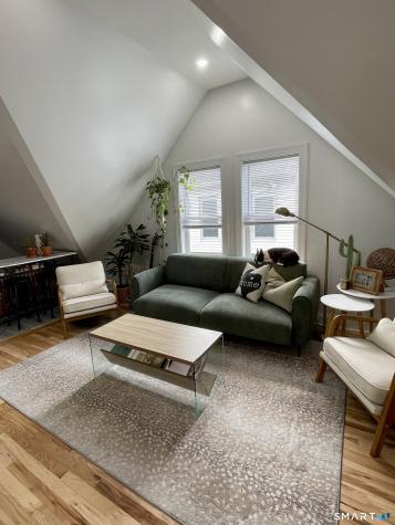 198 Montauk Avenue New London CT 06320