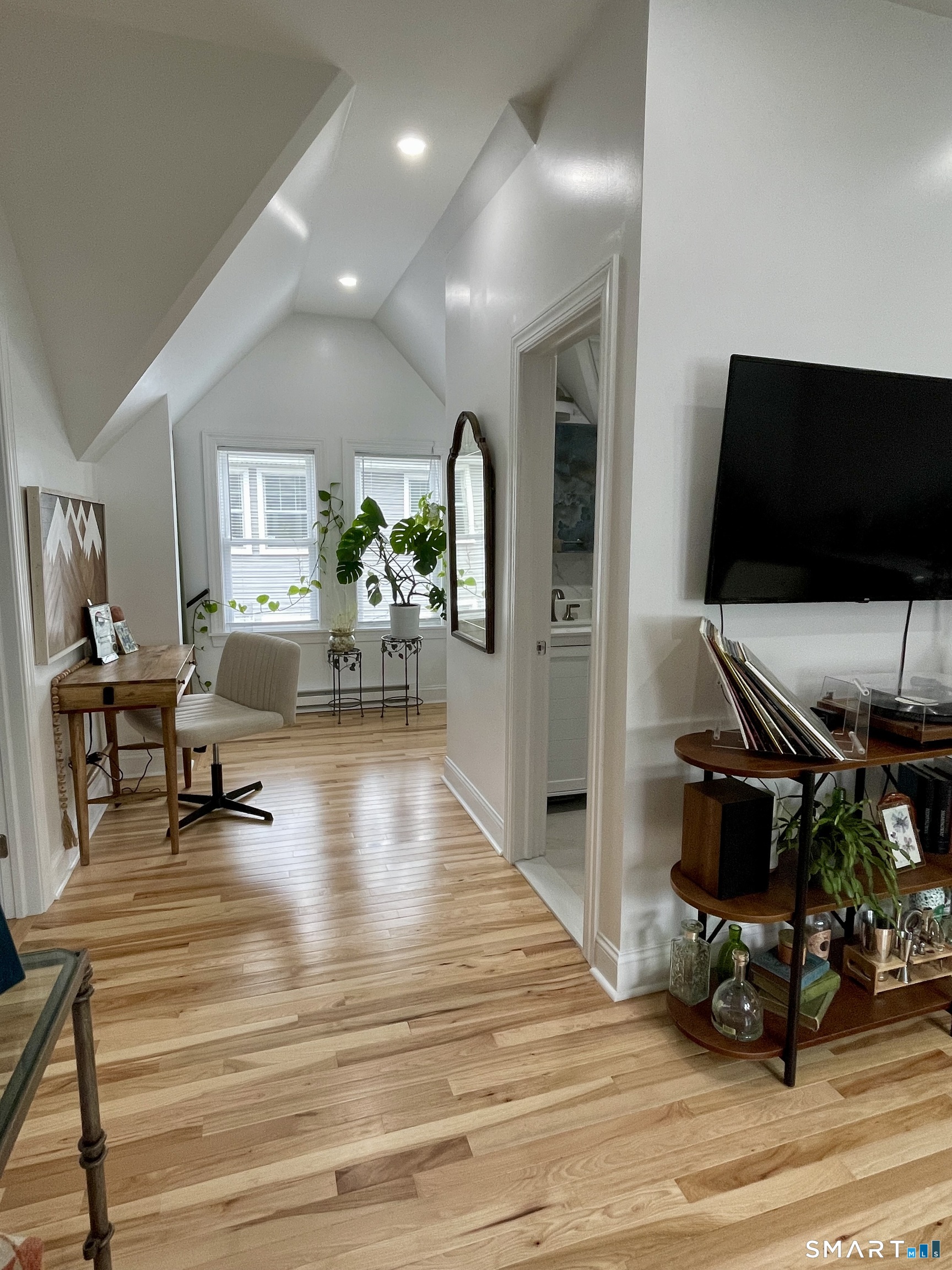 198 Montauk Avenue New London CT 06320