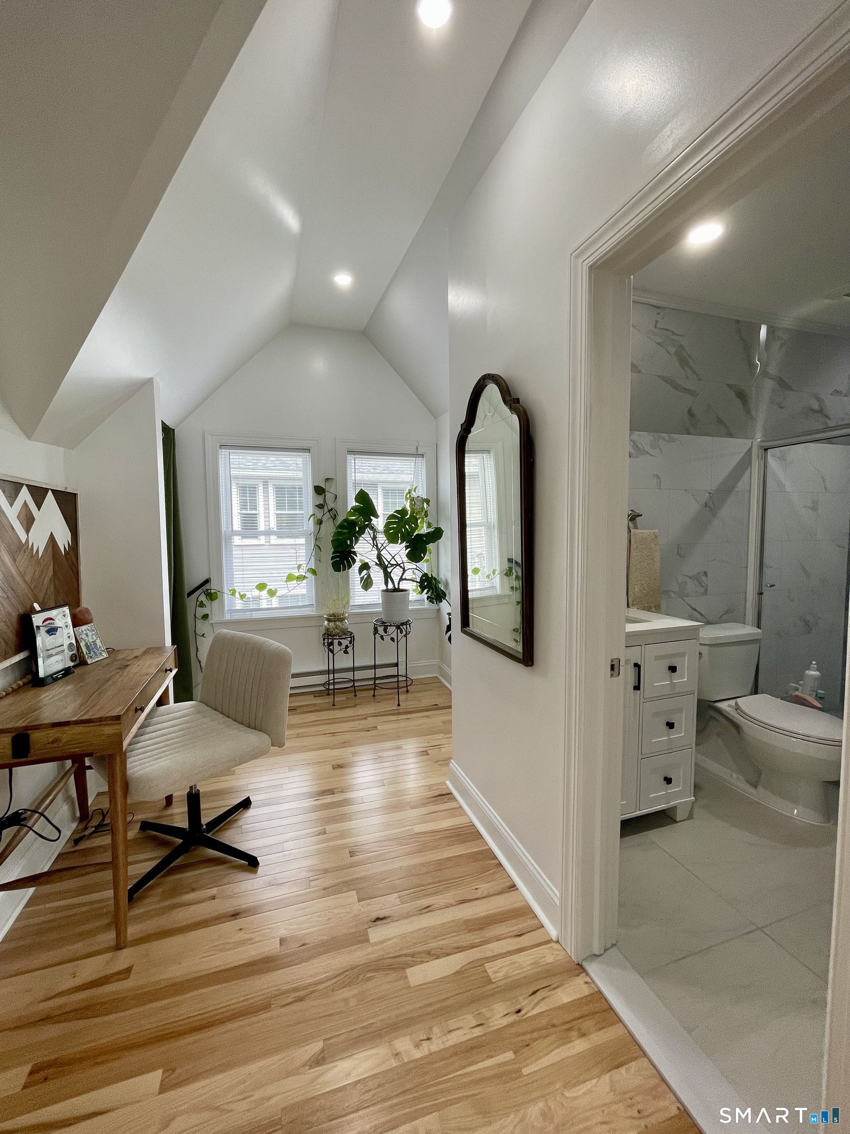 198 Montauk Avenue New London CT 06320
