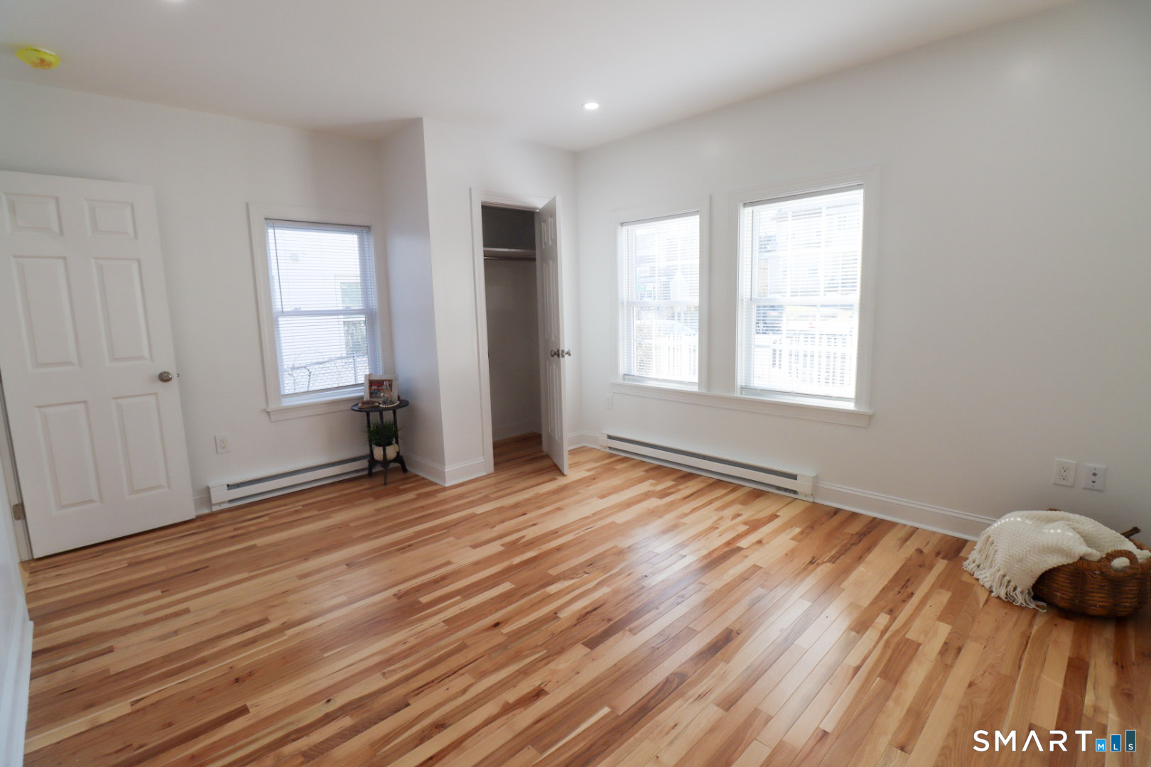 198 Montauk Avenue New London CT 06320