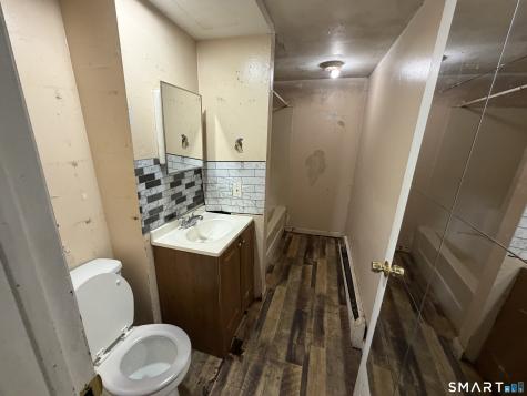 22 Camptown Avenue Derby CT 06418