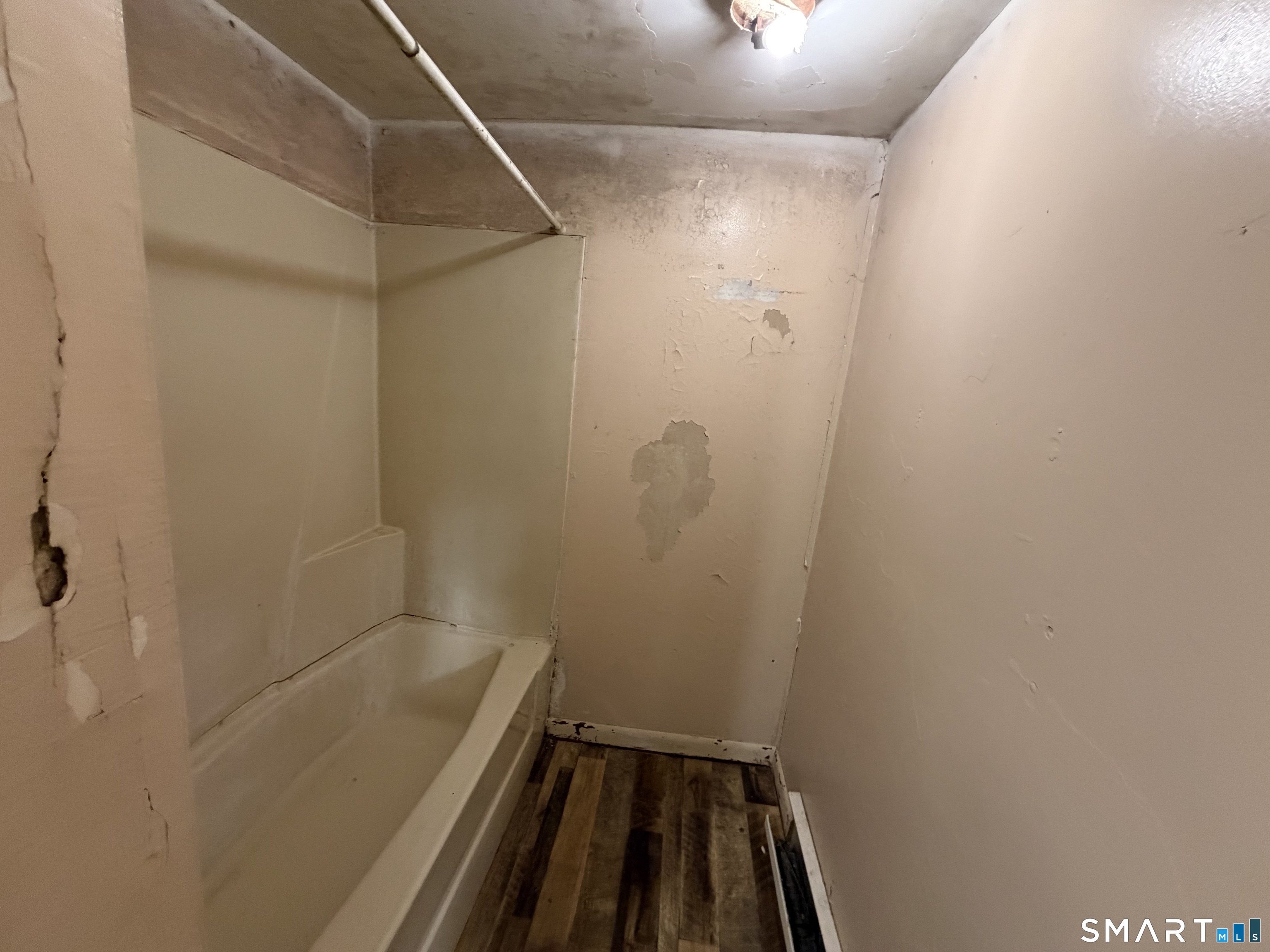 22 Camptown Avenue Derby CT 06418