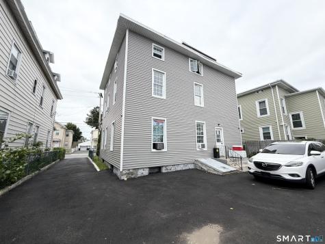 616 Noble Avenue Bridgeport CT 06608