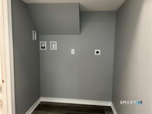 22 Hawthorne Street Norwich CT 06360