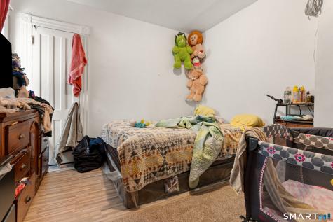 1036-1038 Maplewood Avenue Bridgeport CT 06605