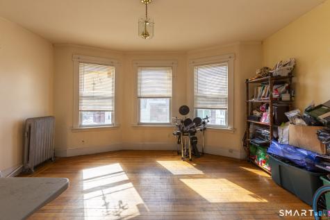 55 Connecticut Avenue New London CT 06320