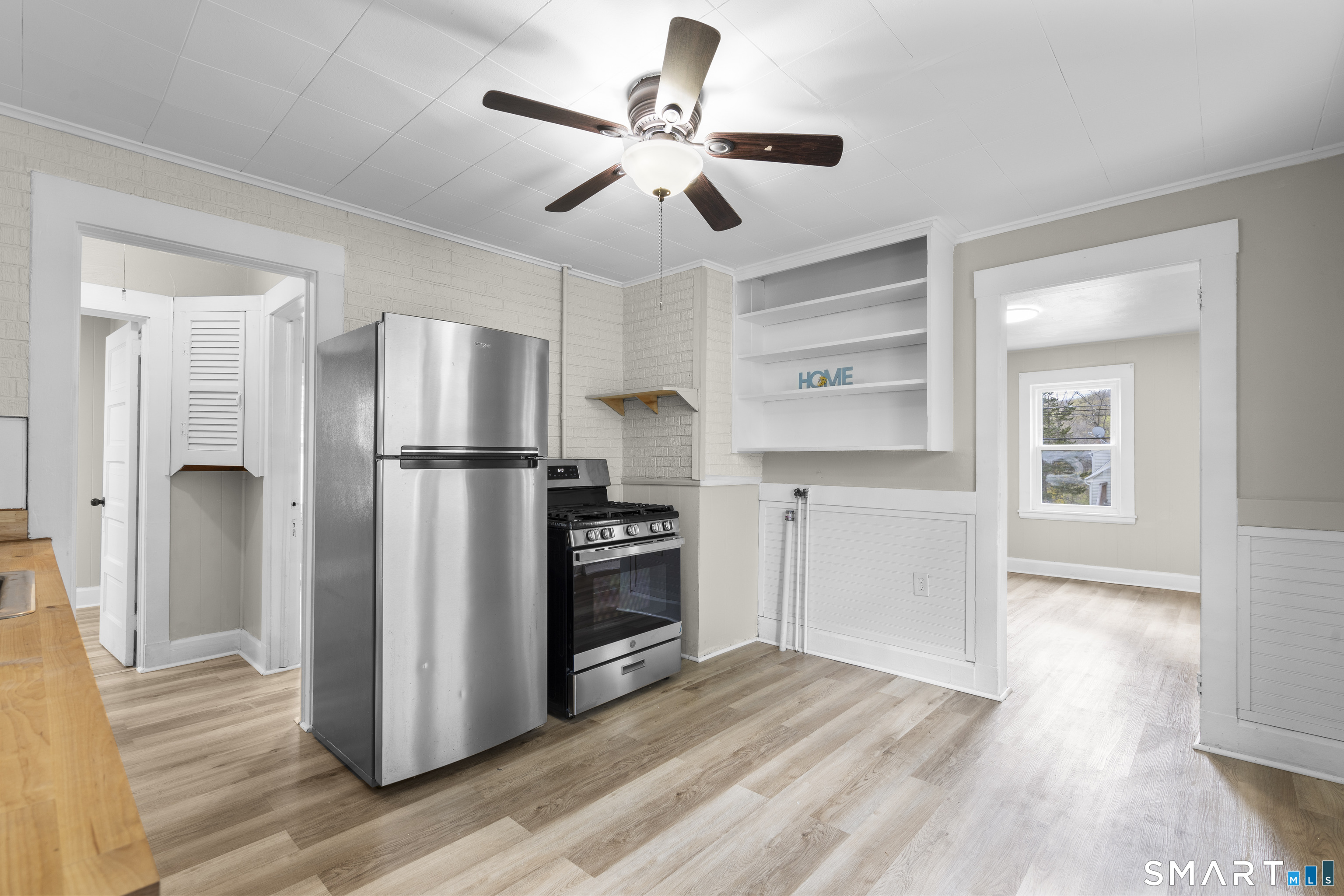 88 North Pond Street Bristol CT 06010