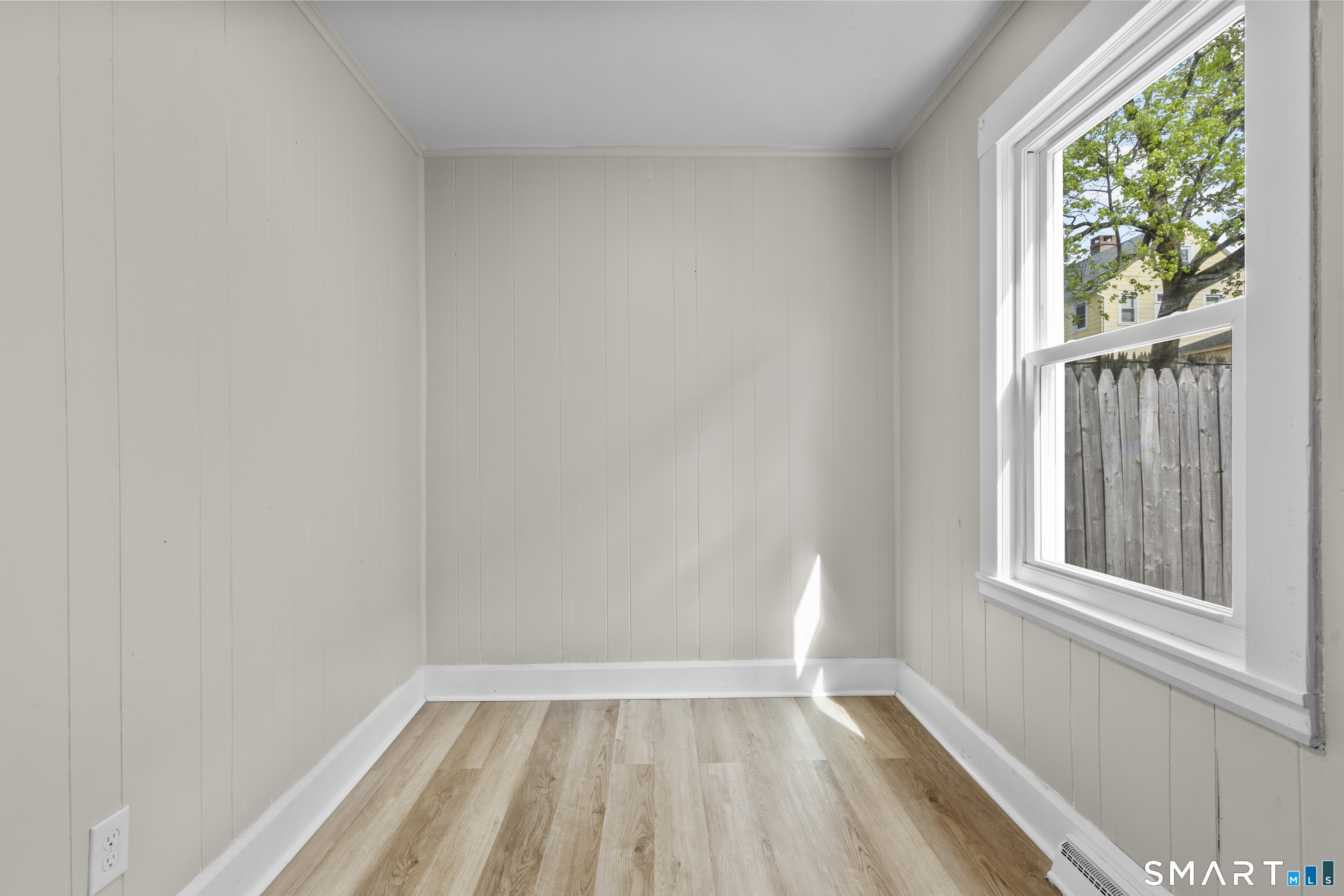 88 North Pond Street Bristol CT 06010